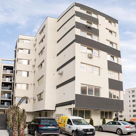 Yzza Apartament Năvodari Екстериор снимка
