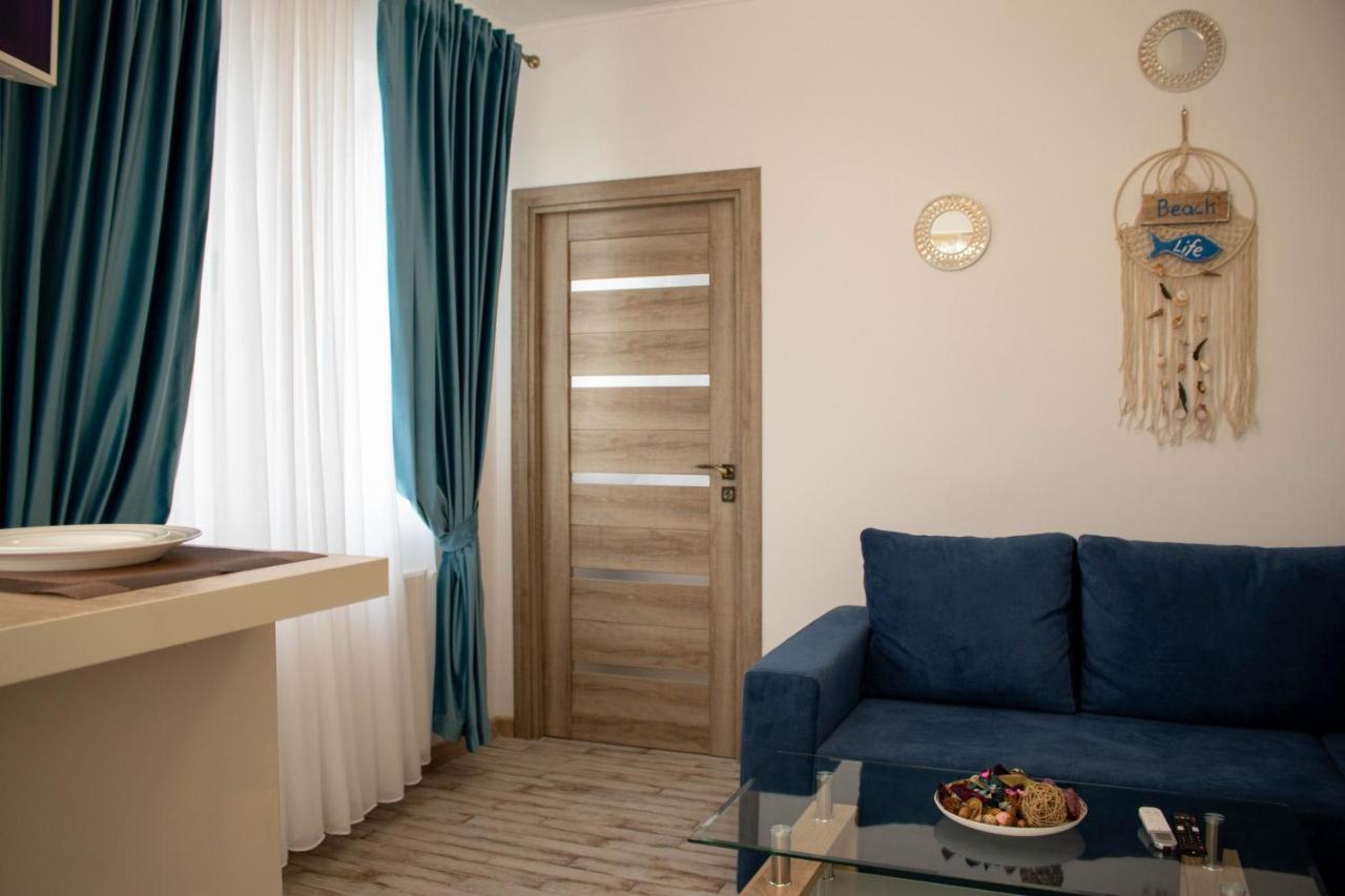 Yzza Apartament Năvodari Екстериор снимка