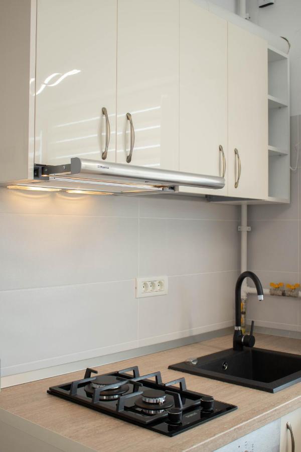 Yzza Apartament Năvodari Екстериор снимка